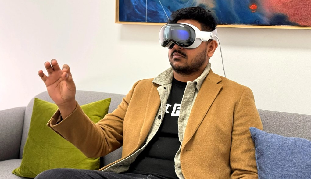 Apple vision pro чоловіку на день народження