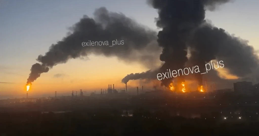 Пожежа на Московському НПЗ після удару безпілотників у ніч на 20 вересня 2026 року