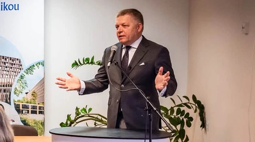 Прем'єр-міністр Словаччини Роберт Фіцо під час публічного виступу